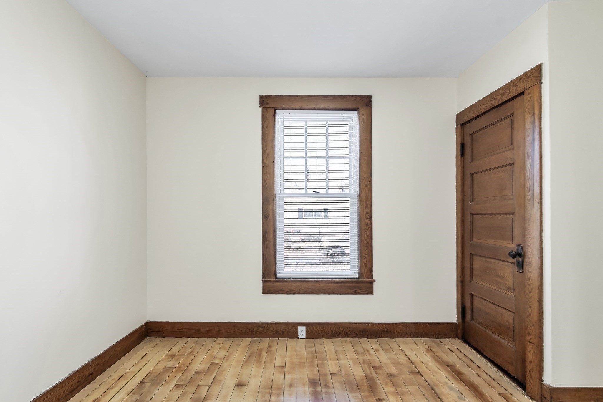 144 A St, Lowell, MA 01851 - Image 21