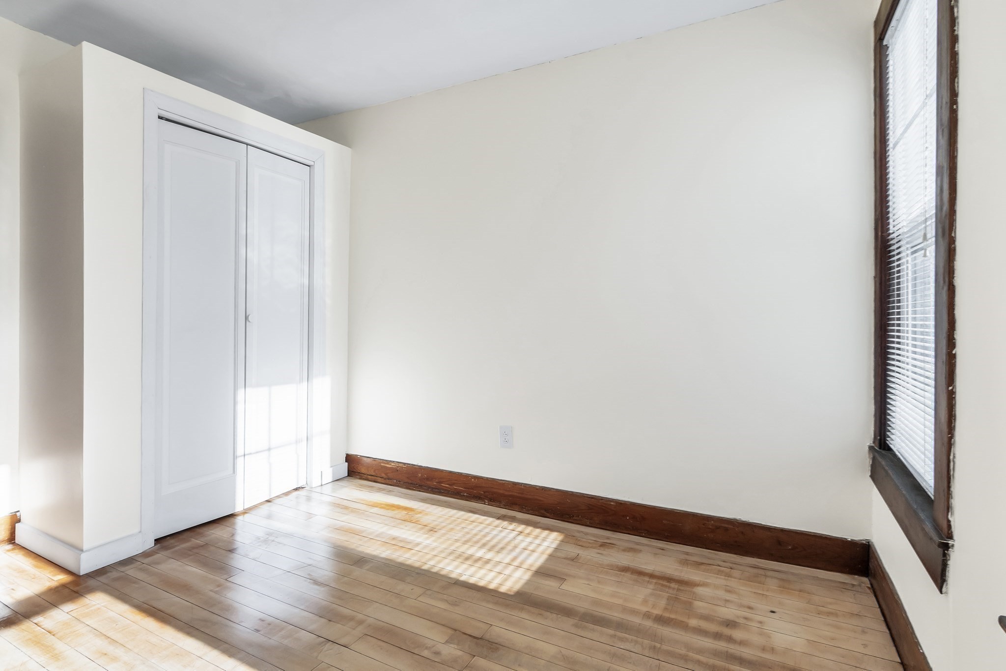 144 A St, Lowell, MA 01851 - Image 25