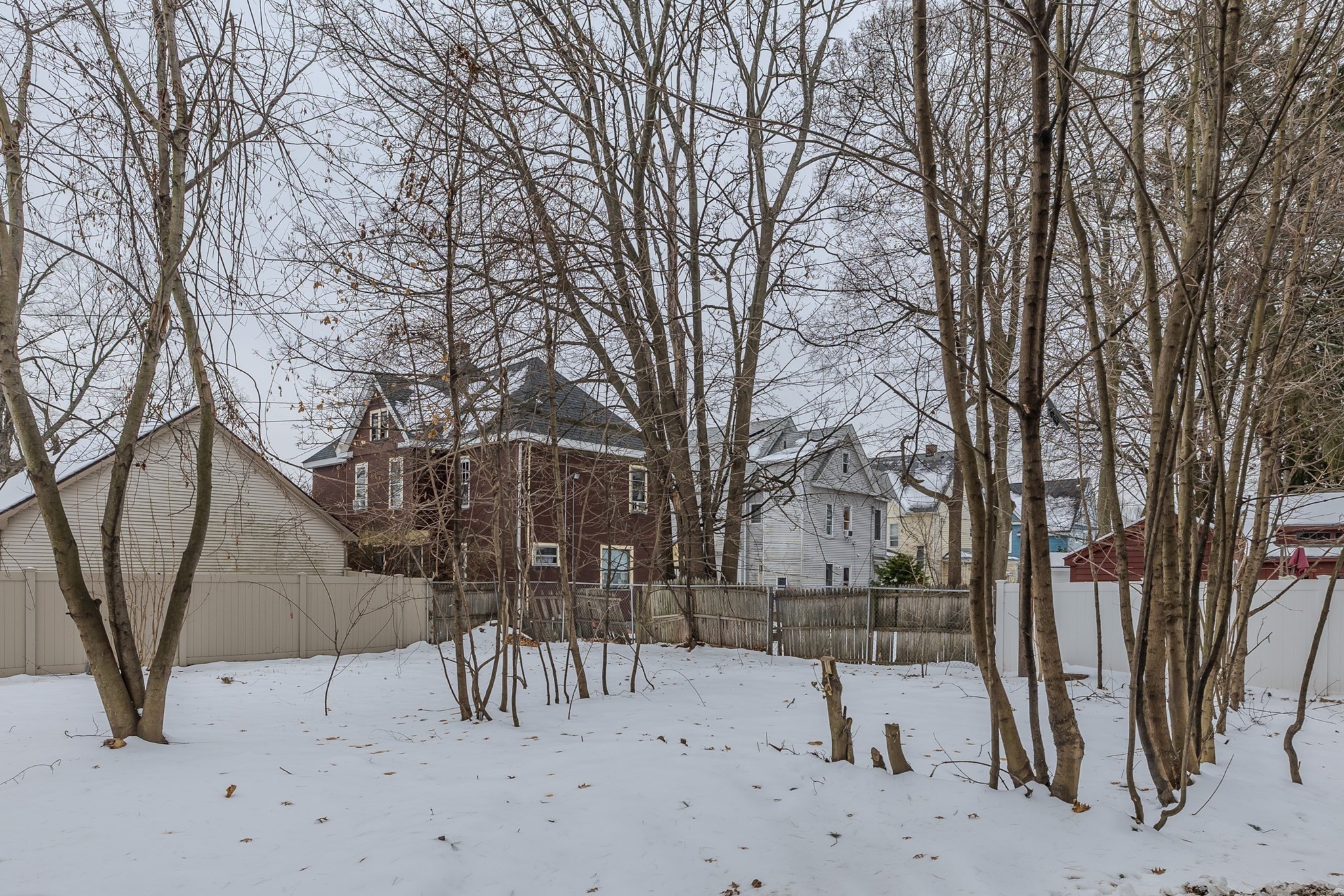 104 Lincoln St, Holyoke, MA 01040 - Image 33