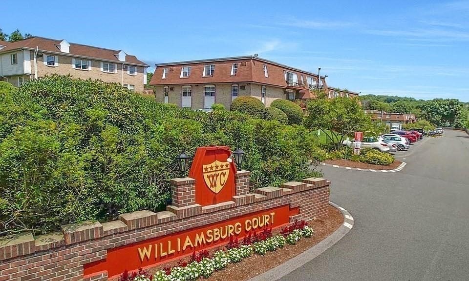 18 Williamsburg Ct Unit 23, Shrewsbury, MA 01545