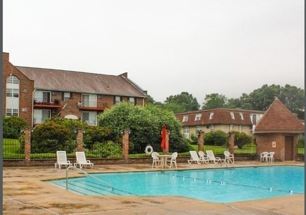 18 Williamsburg Ct Unit 23, Shrewsbury, MA 01545 - Image 8