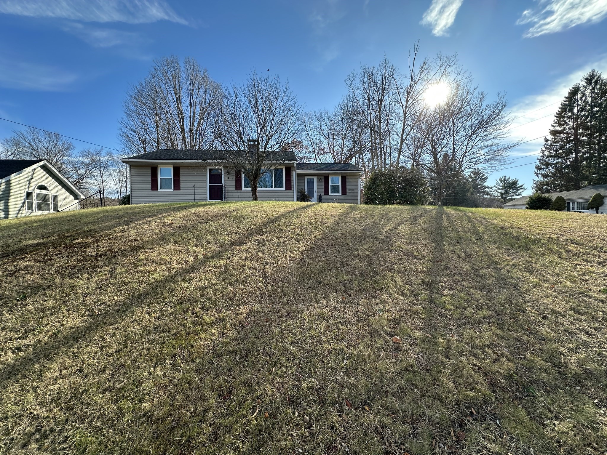 3 Sylvia St, Palmer, MA 01080