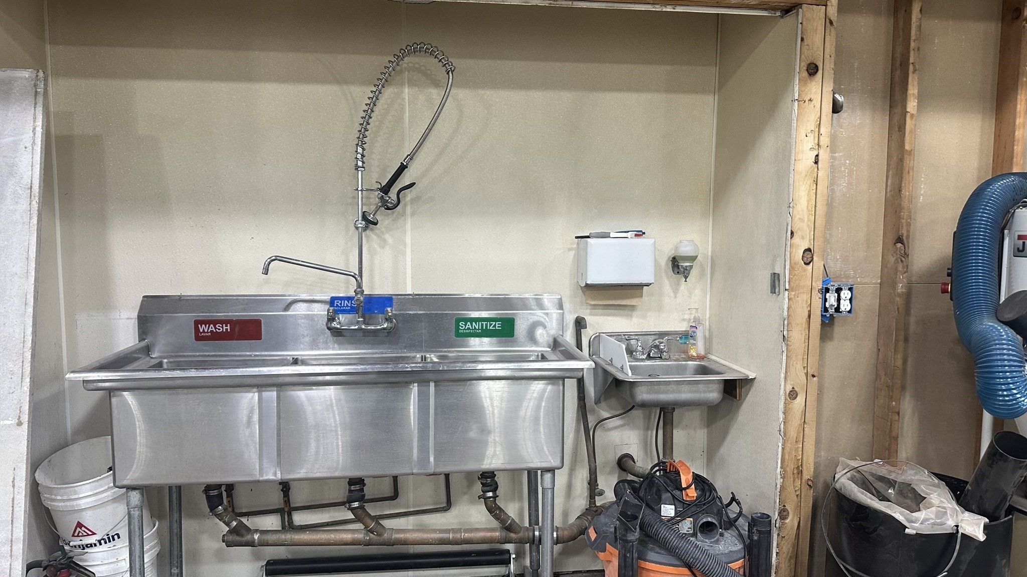 330 William St, Fall River, MA 02721 - Image 16