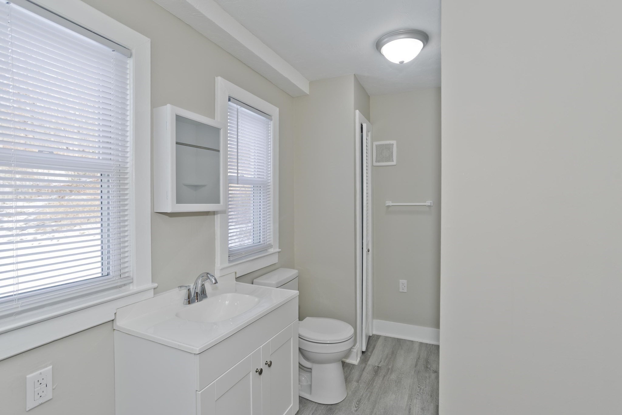 28 Miller St, Ludlow, MA 01056 - Image 20