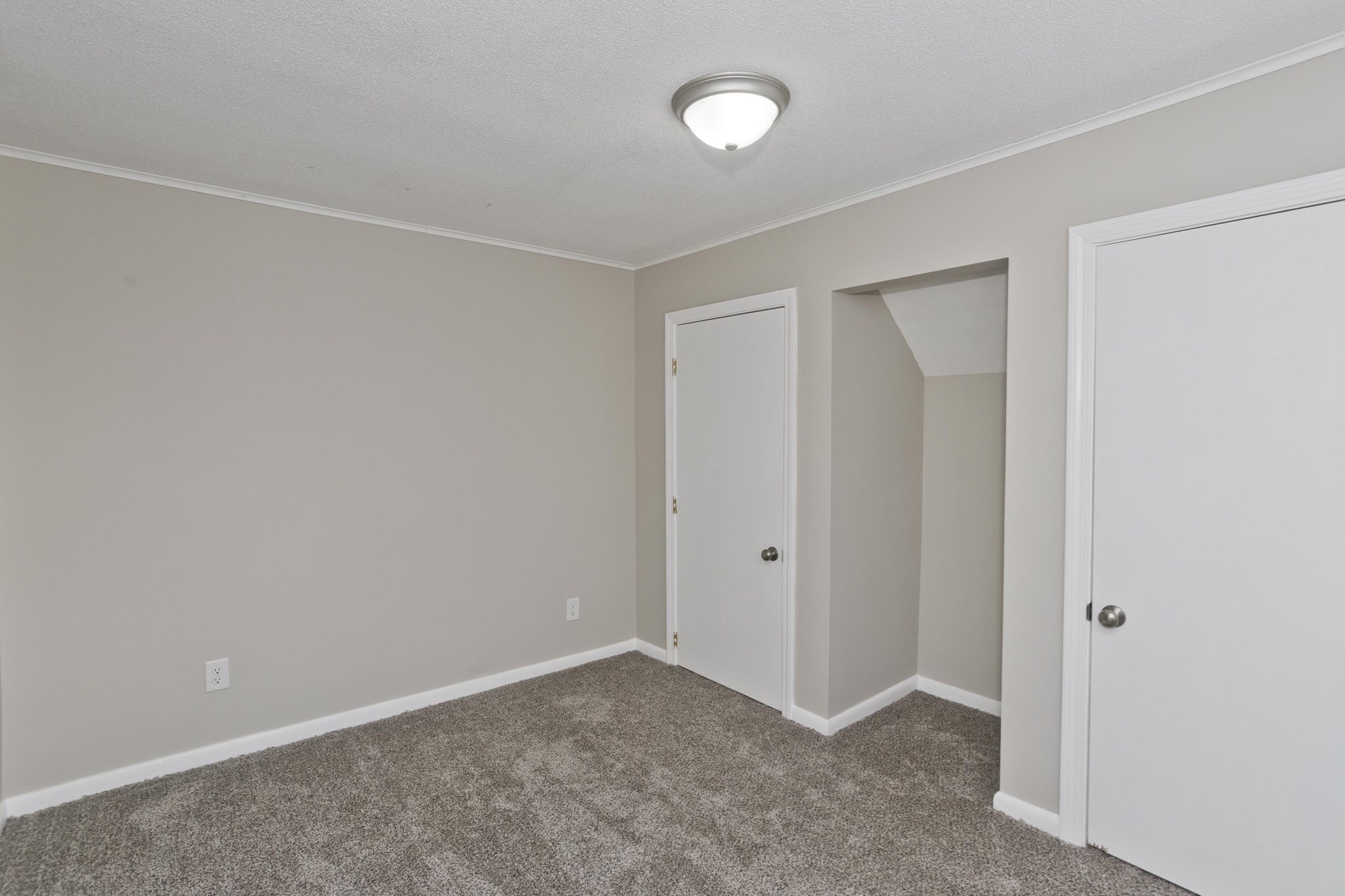 28 Miller St, Ludlow, MA 01056 - Image 35