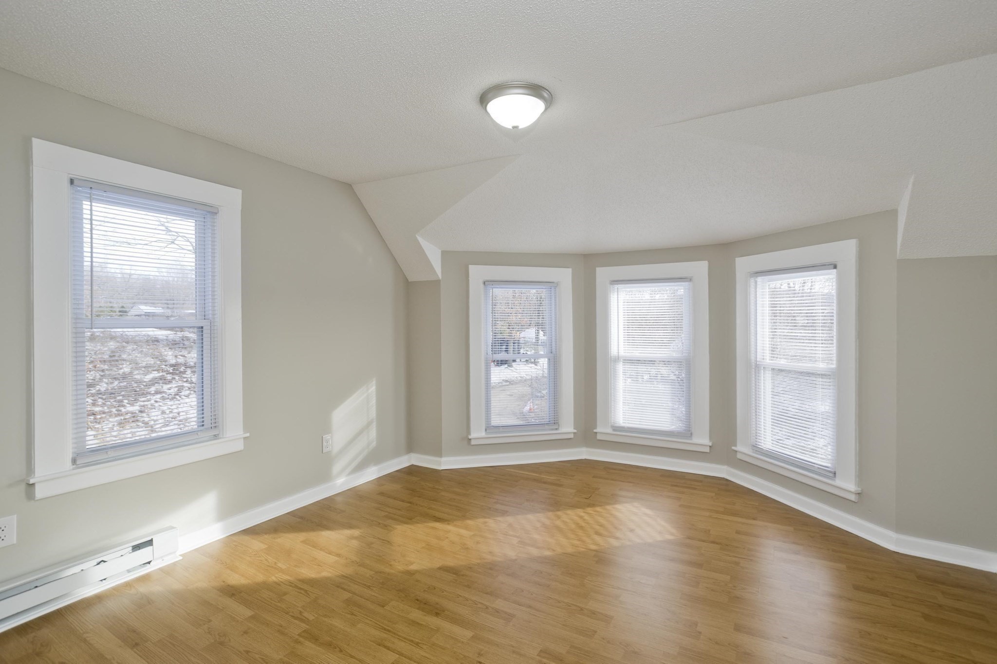 28 Miller St, Ludlow, MA 01056 - Image 10