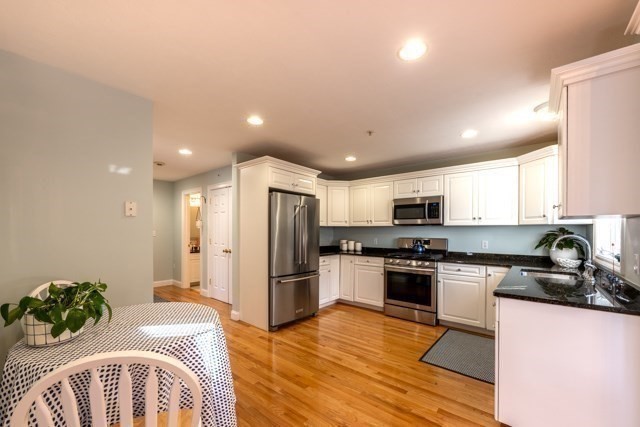 15 Peachey Cir Unit 204, Middleton, MA 01949 - Image 11