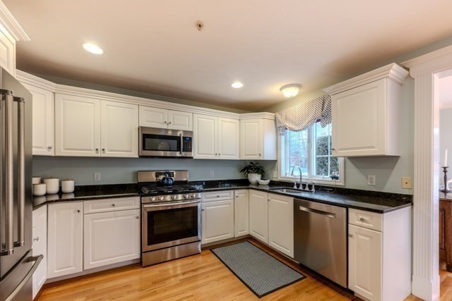 15 Peachey Cir Unit 204, Middleton, MA 01949 - Image 12