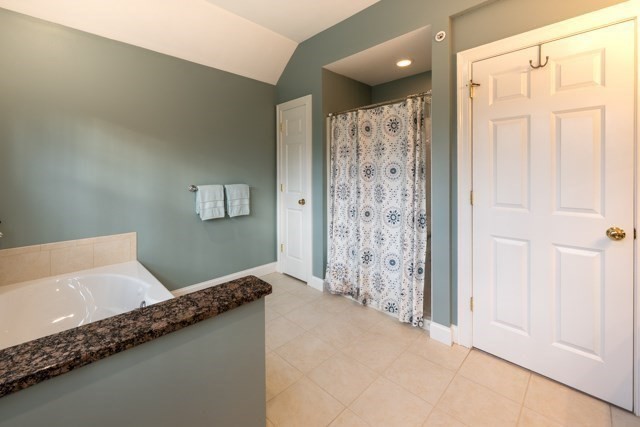 15 Peachey Cir Unit 204, Middleton, MA 01949 - Image 23