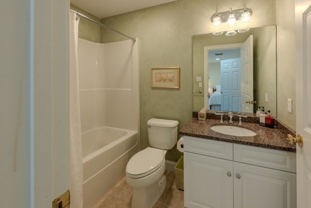 15 Peachey Cir Unit 204, Middleton, MA 01949 - Image 28