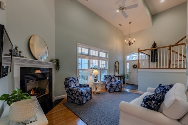 15 Peachey Cir Unit 204, Middleton, MA 01949 - Image 9