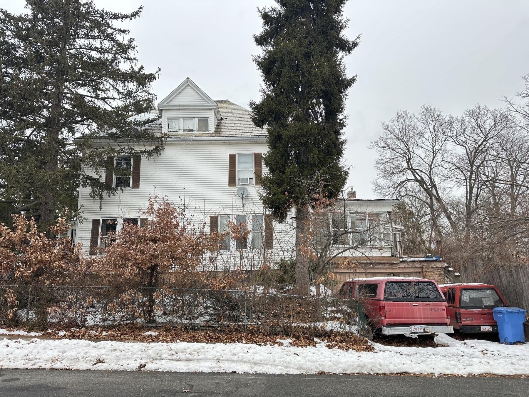 158 Pleasant St, Holyoke, MA 01040 - Image 2