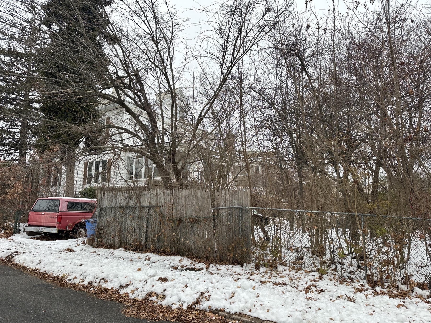 158 Pleasant St, Holyoke, MA 01040 - Image 4