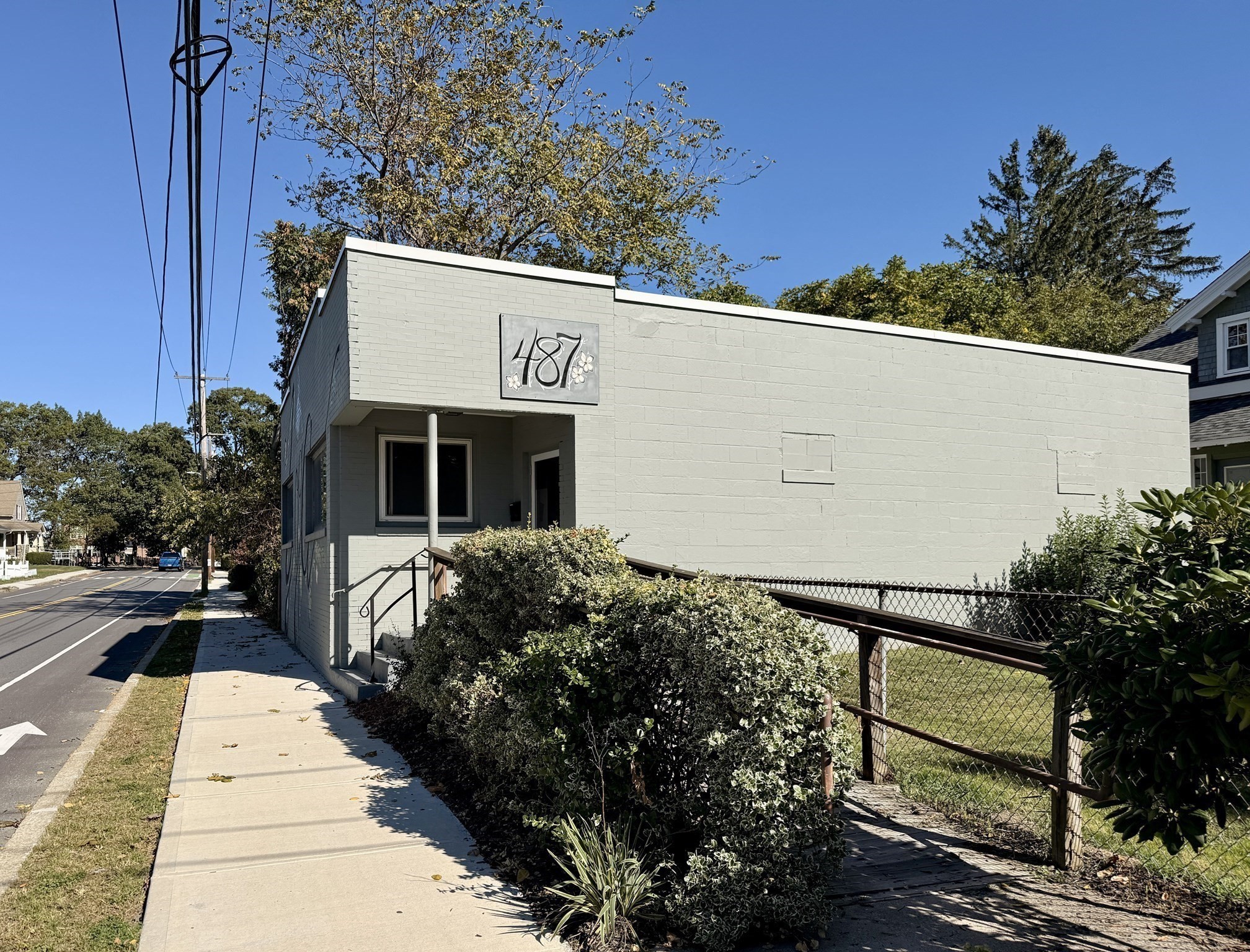 487 Burncoat St, Worcester, MA 01606 - Image 2