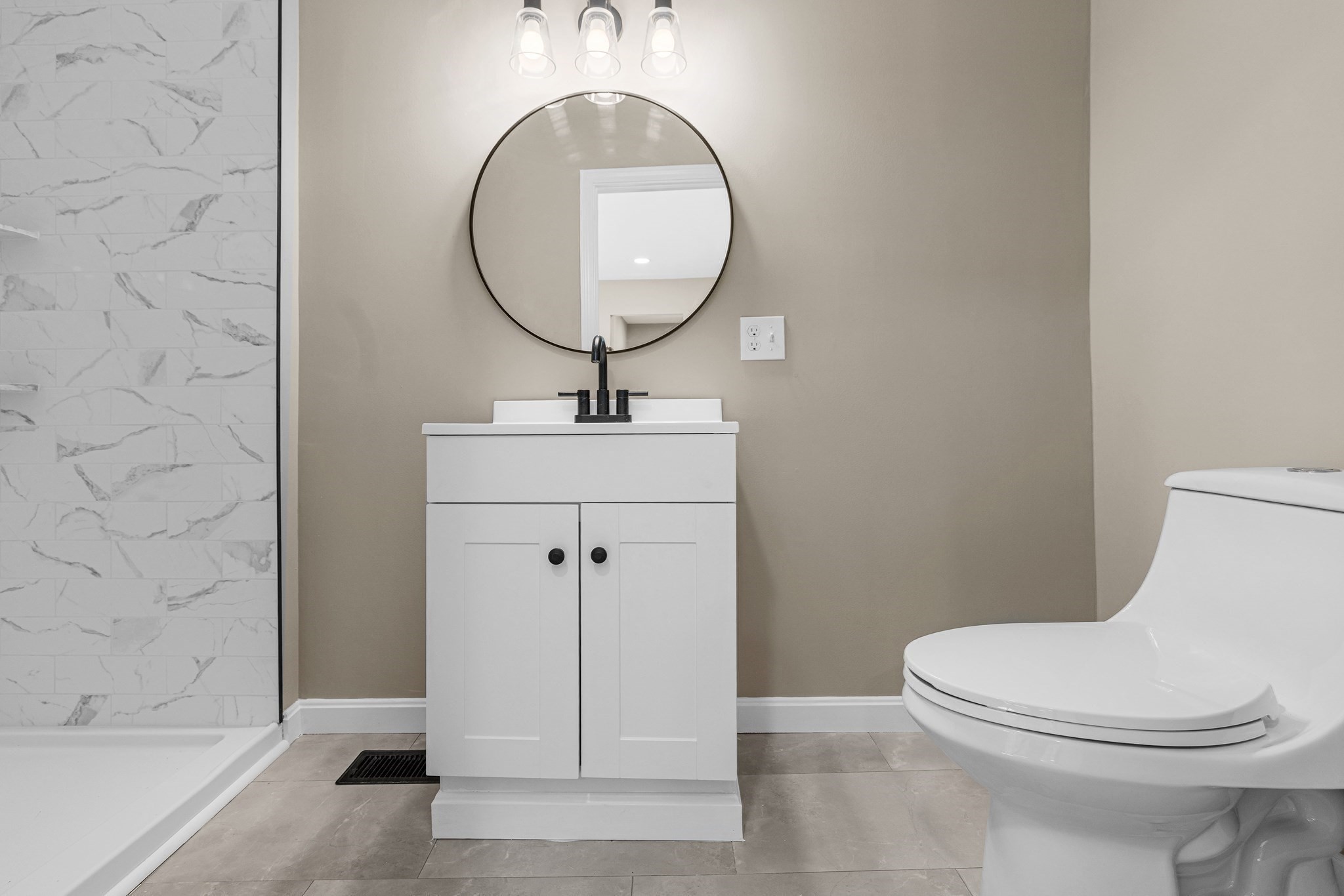 73 Gifford Ave, Dartmouth, MA 02747 - Image 12