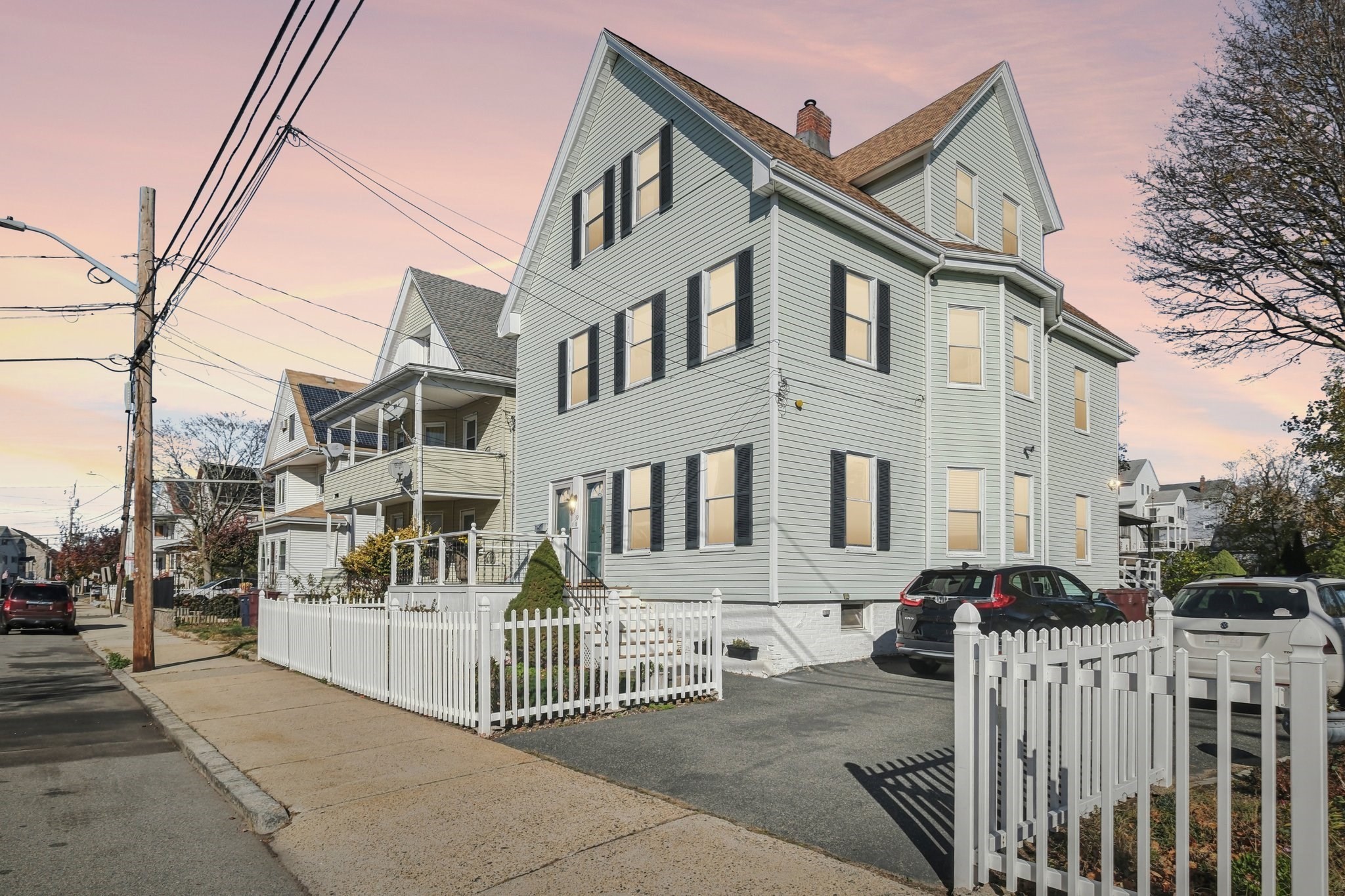 39 Kinsman St, Everett, MA 02149