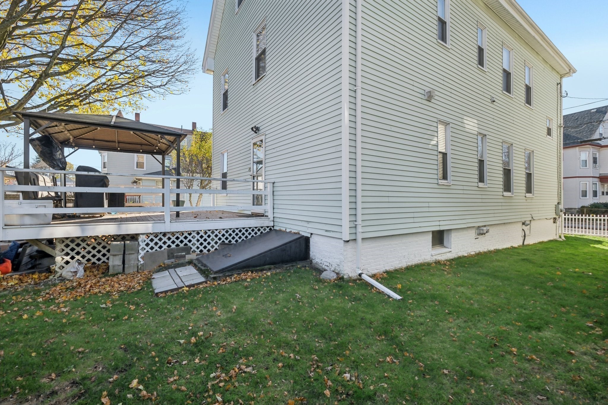 39 Kinsman St, Everett, MA 02149 - Image 32