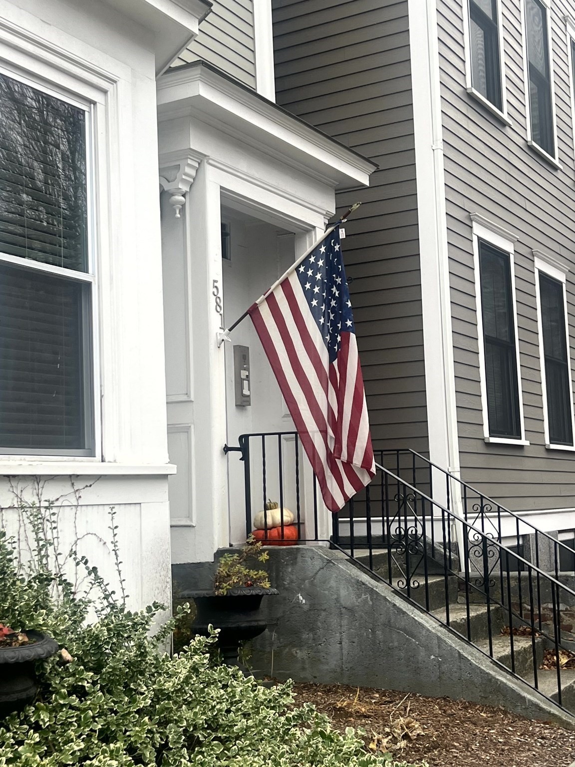 581 East 8th St, South Boston, Boston, MA 02127