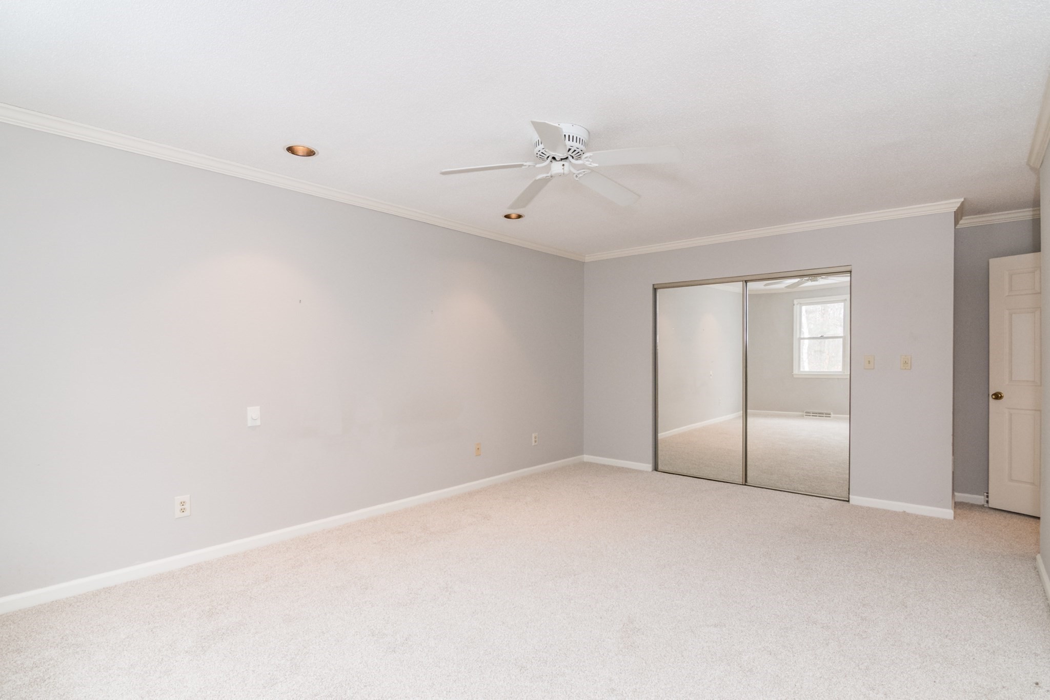 13 Castle Hills Rd Unit B, Agawam, MA 01001 - Image 20