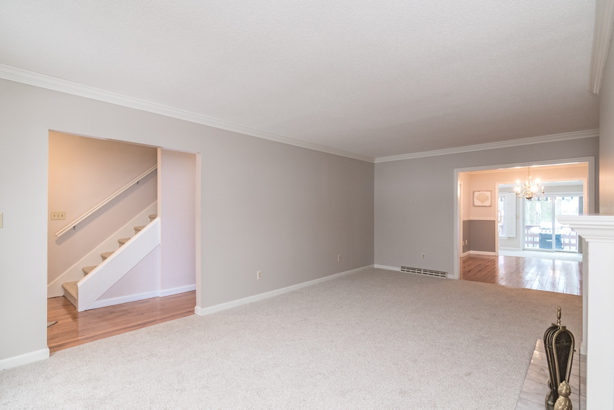 13 Castle Hills Rd Unit B, Agawam, MA 01001 - Image 9