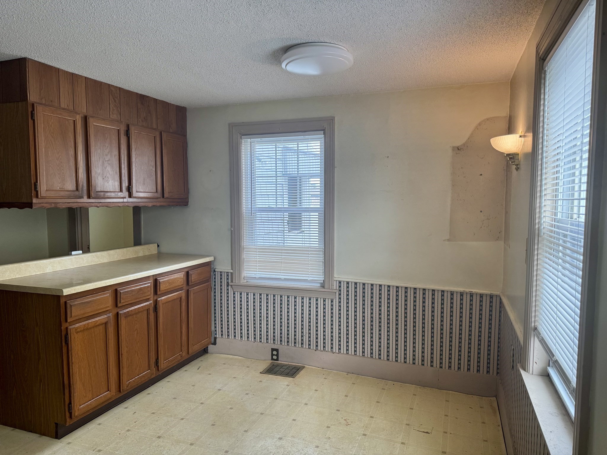 147 Summer St, Medford, MA 02155 - Image 6
