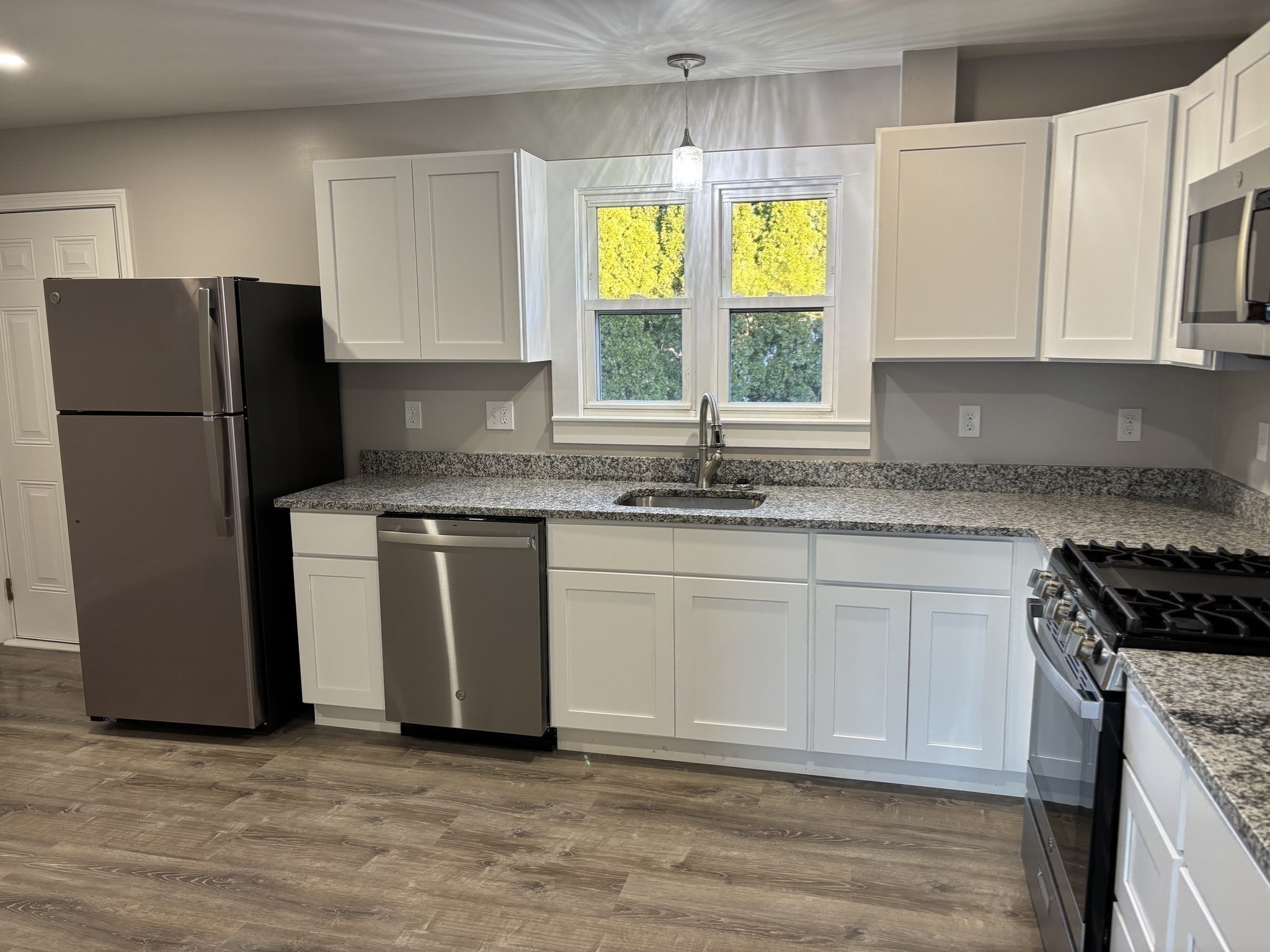 38 Gibson Ter, Dartmouth, MA 02747 - Image 8