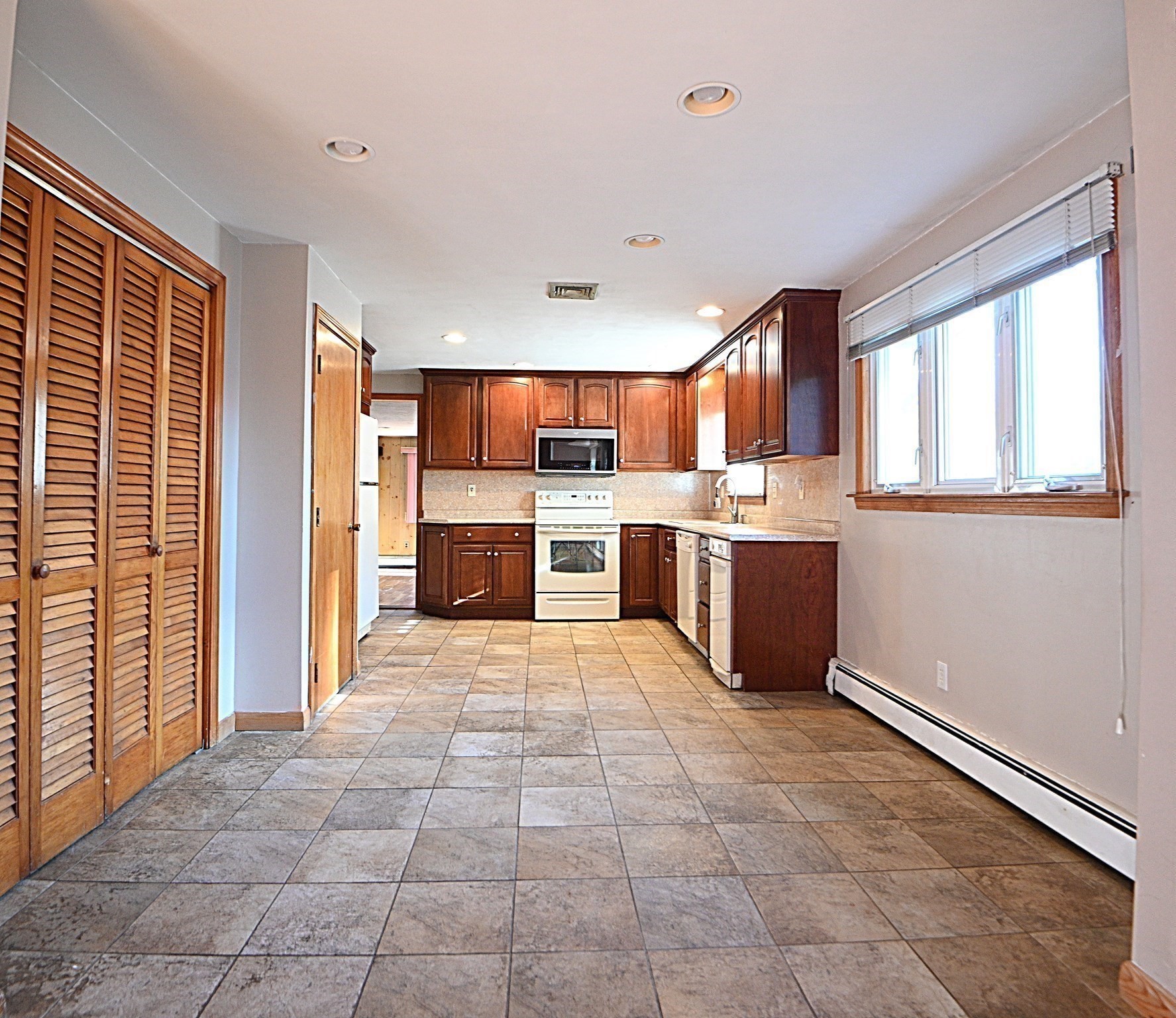 12 College Dr, Brockton, MA 02301 - Image 3