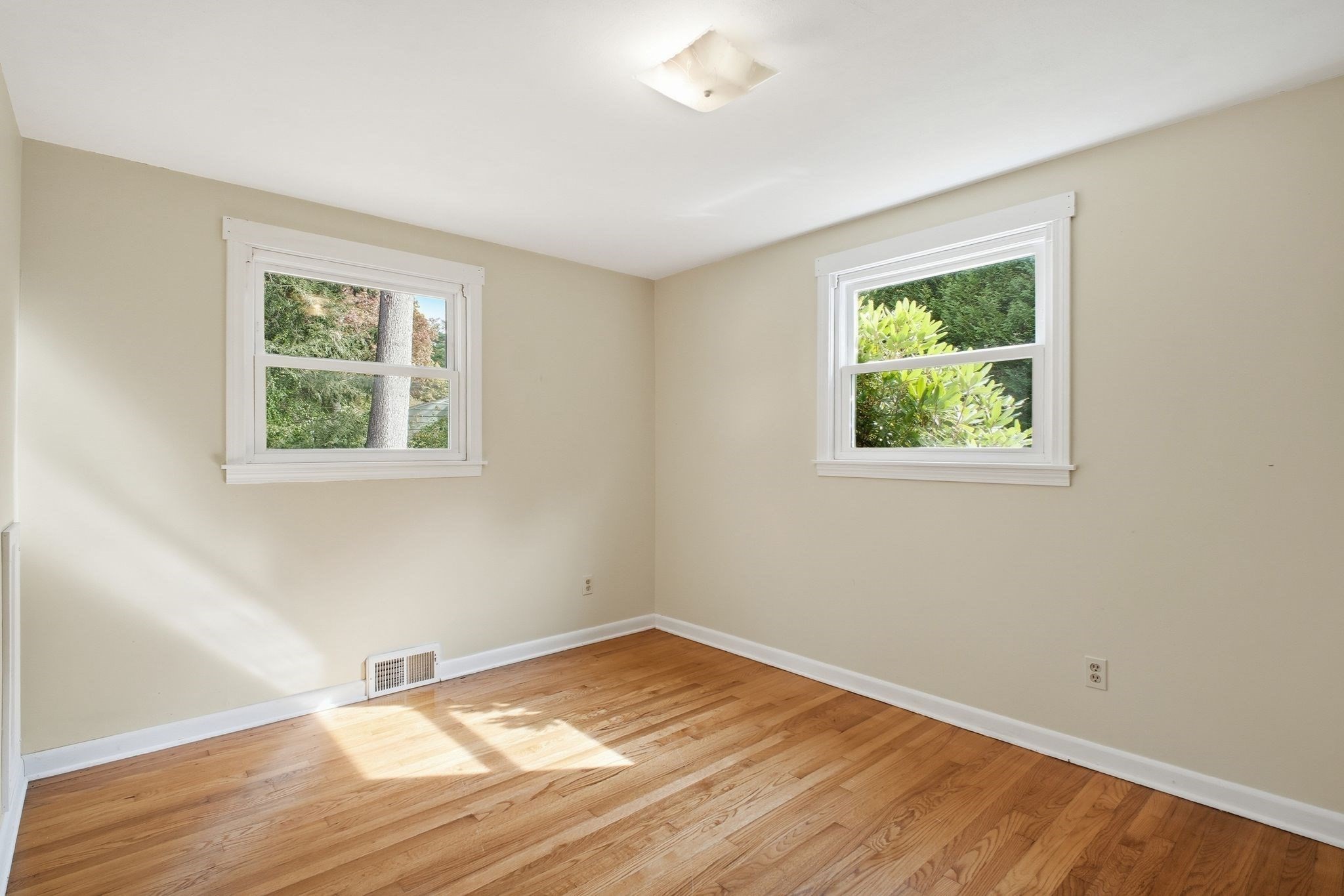 60 Jeanne Marie St, Springfield, MA 01129 - Image 15