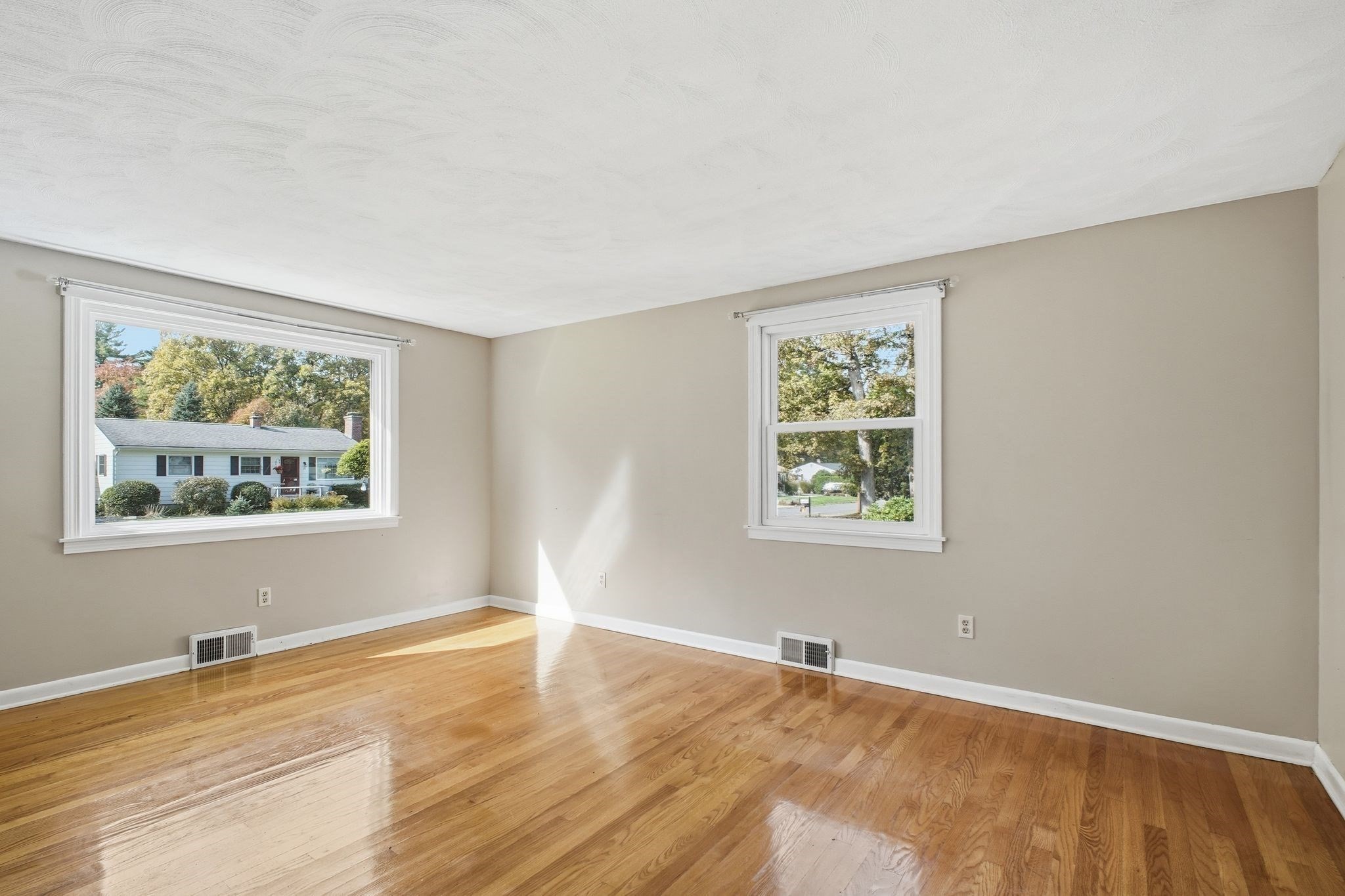 60 Jeanne Marie St, Springfield, MA 01129 - Image 3