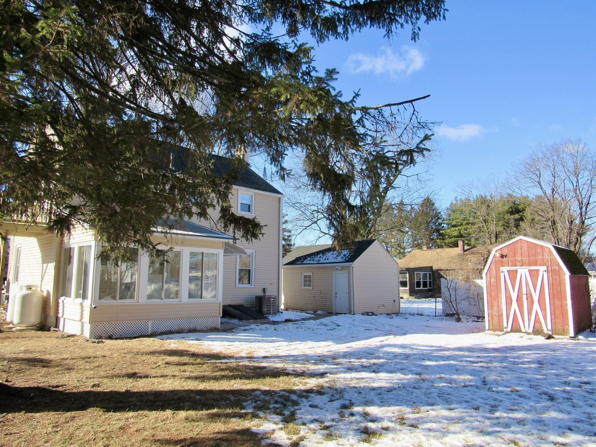 424 Chapin St, Ludlow, MA 01056 - Image 4