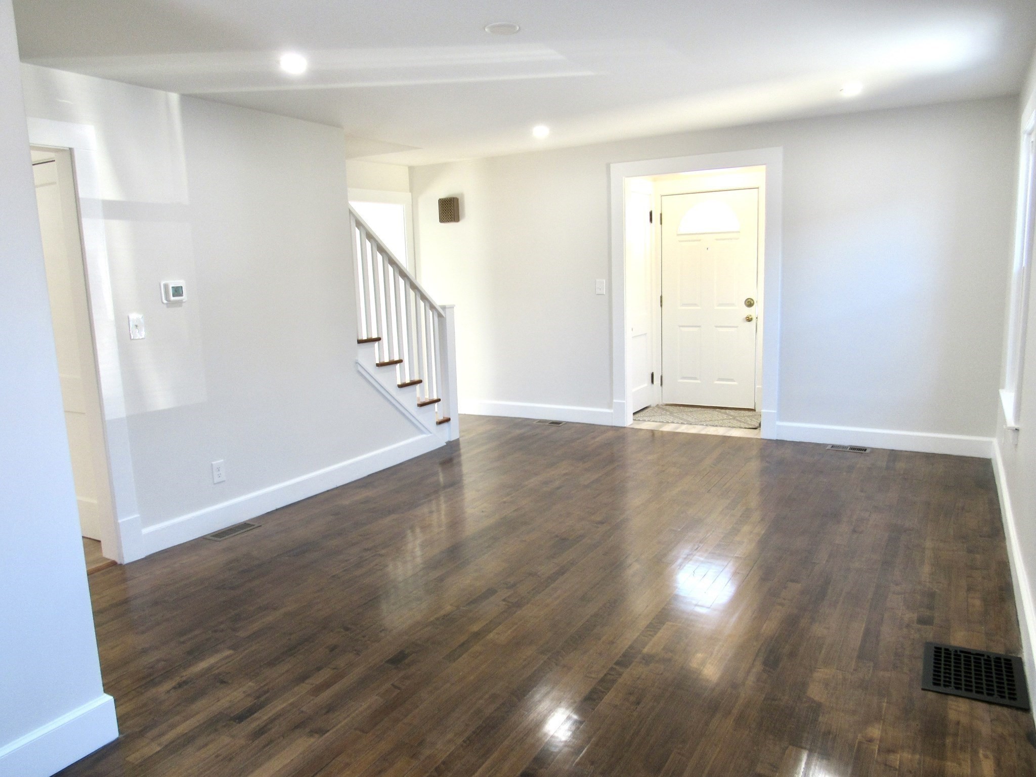 424 Chapin St, Ludlow, MA 01056 - Image 9