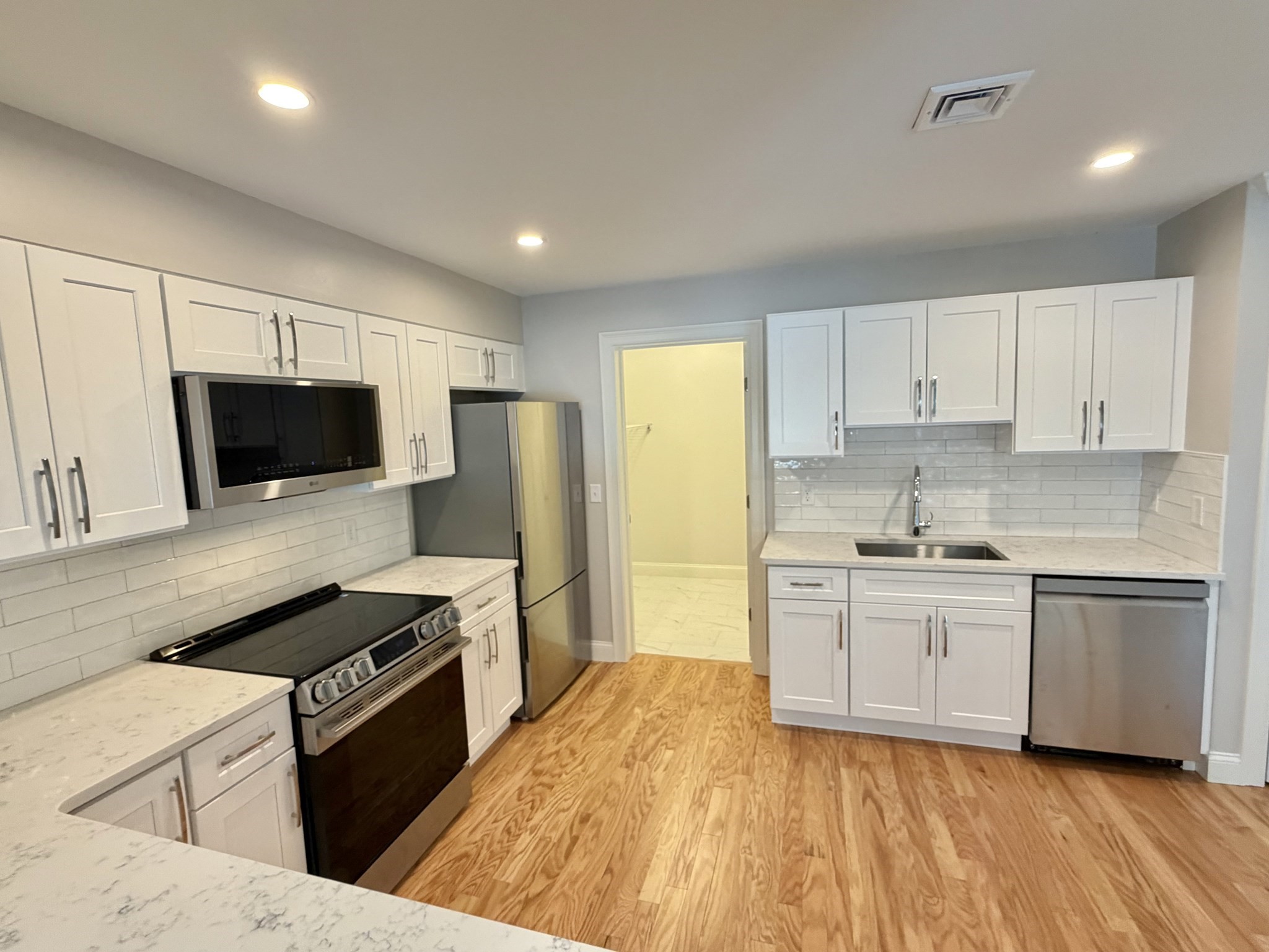 13 Barracks Road Unit 13, Hudson, MA 01749 - Image 4