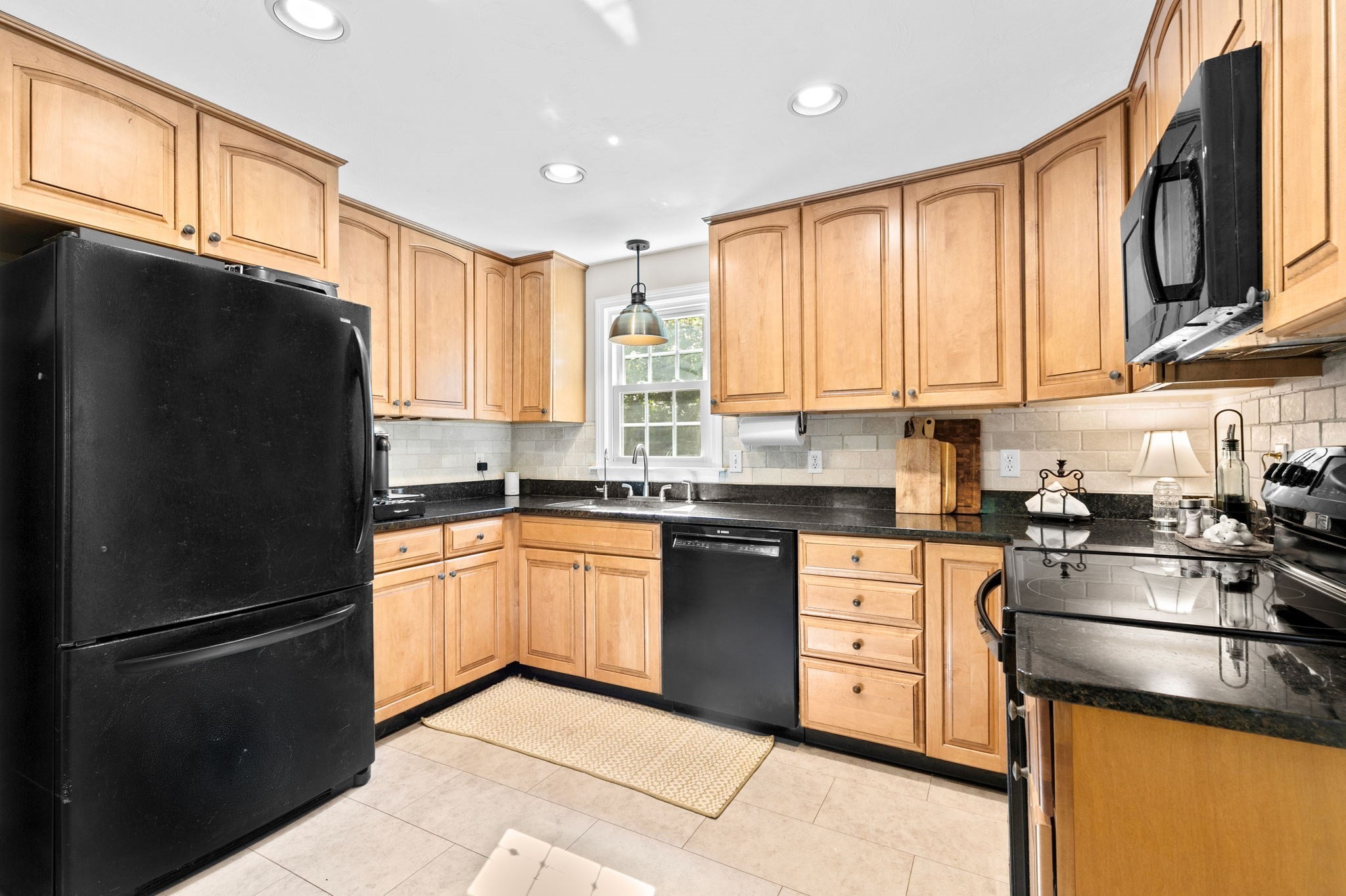 66 Maureen Way, Plymouth, MA 02360 - Image 11