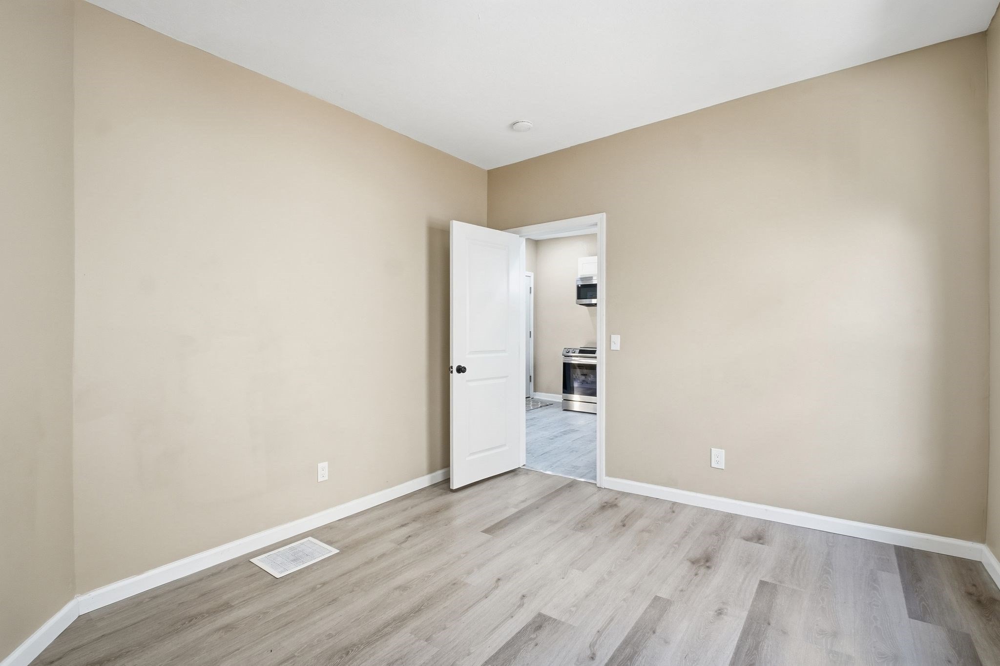 52 Osgood St, Springfield, MA 01107 - Image 11