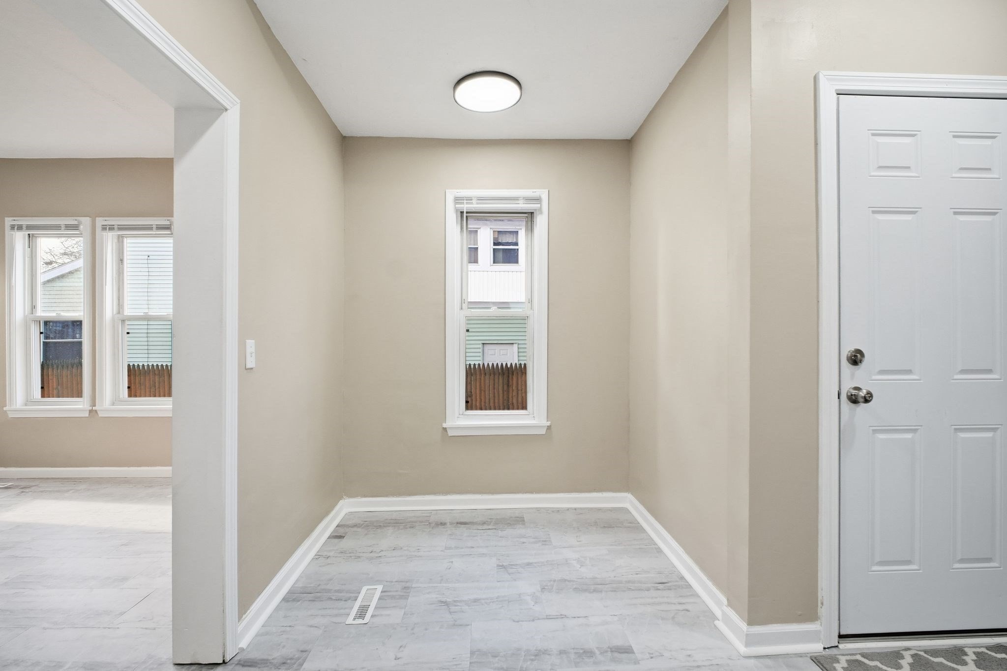 52 Osgood St, Springfield, MA 01107 - Image 8