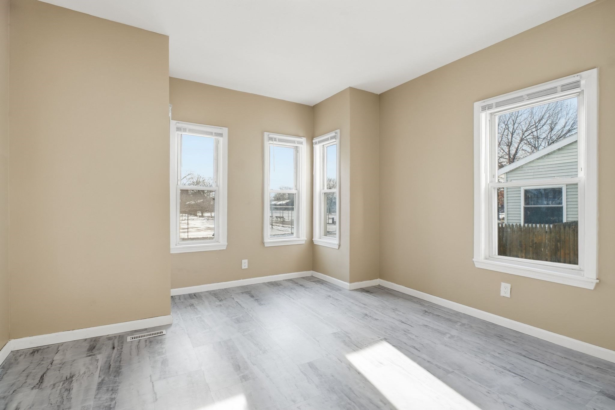 52 Osgood St, Springfield, MA 01107 - Image 9