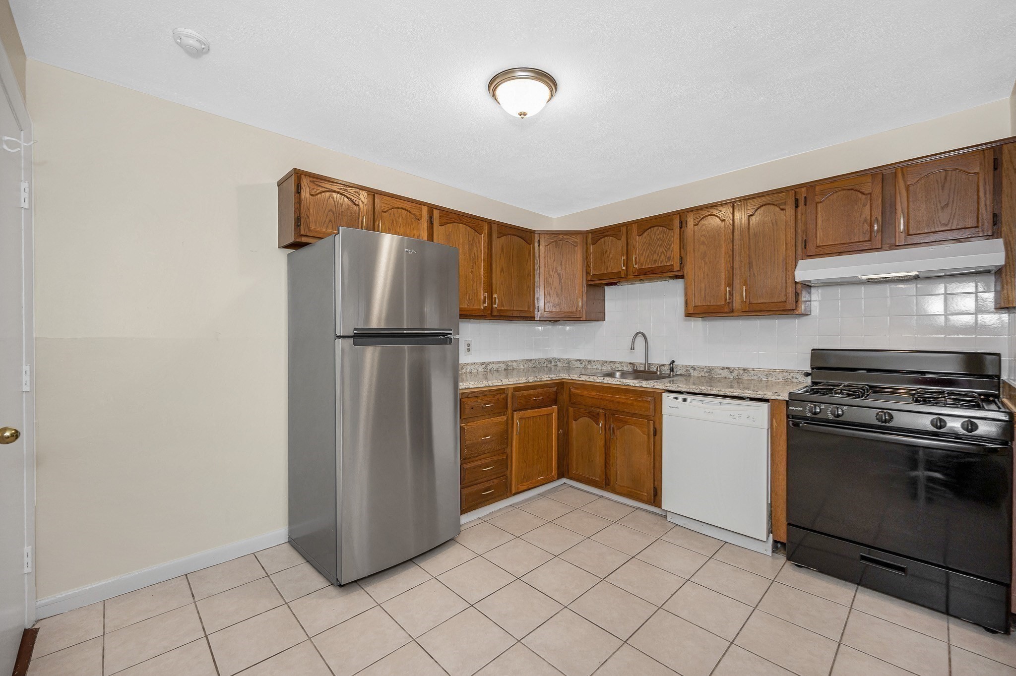311 Pawtucket Blvd Unit 9, Lowell, MA 01854 - Image 13