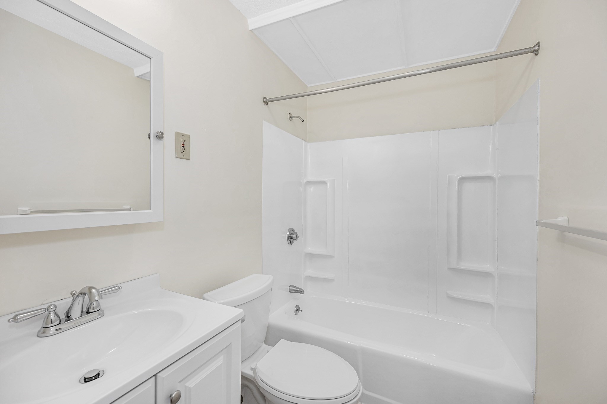 311 Pawtucket Blvd Unit 9, Lowell, MA 01854 - Image 19