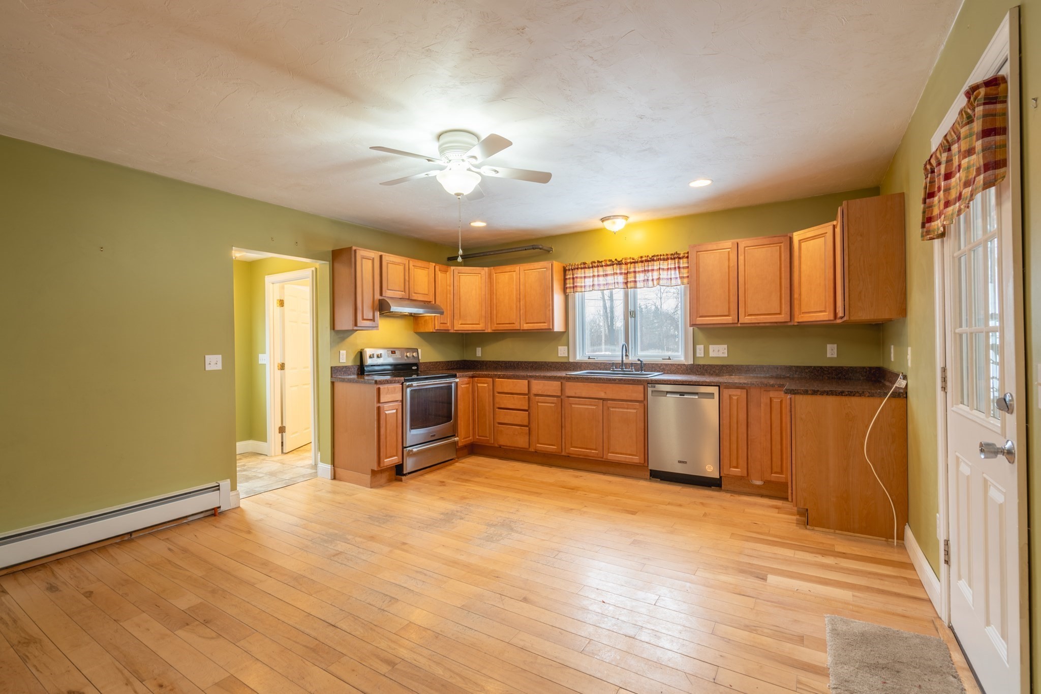 808 South St, Fitchburg, MA 01420 - Image 11