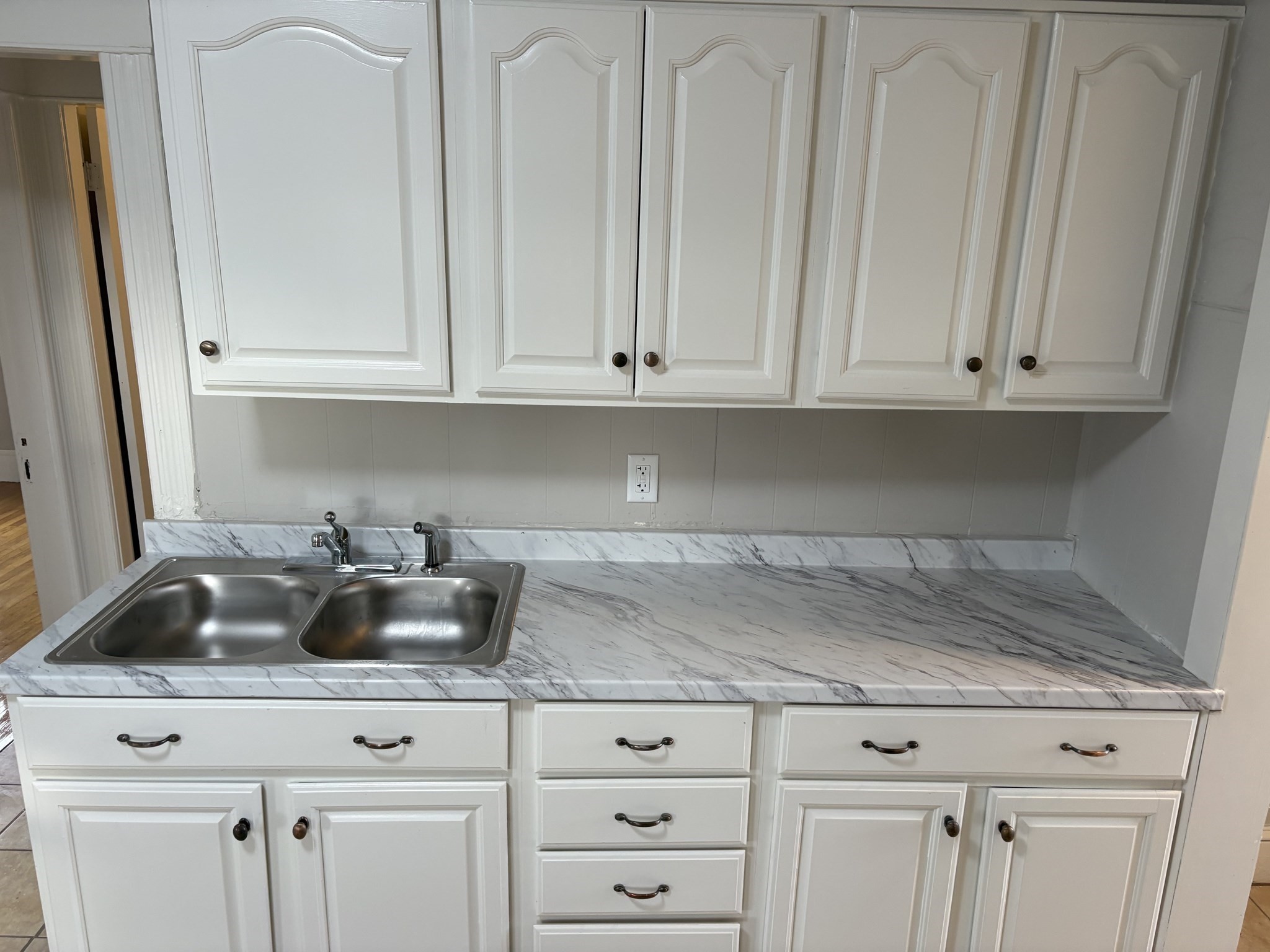 797 Carew St, Springfield, MA 01104 - Image 20