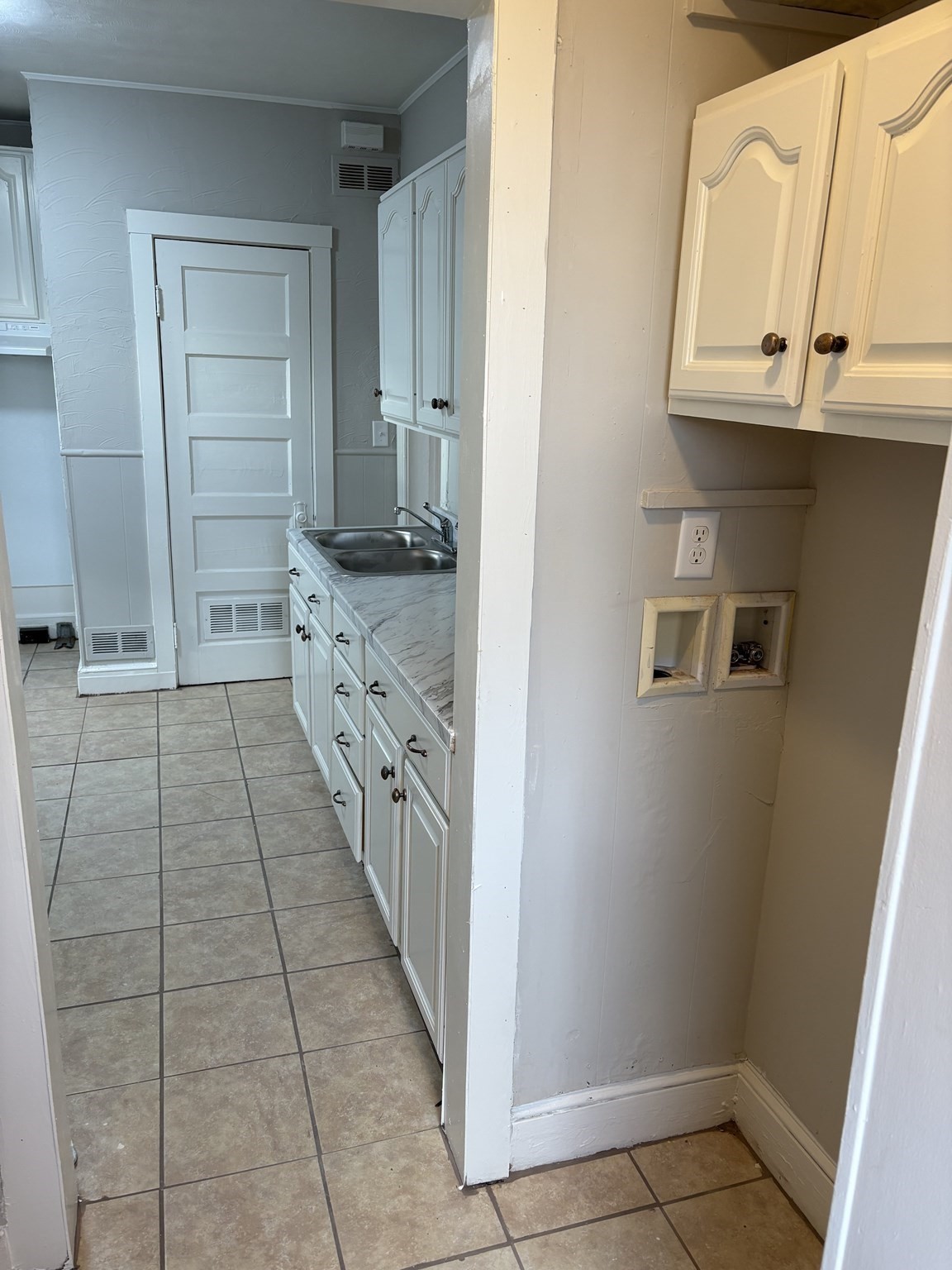 797 Carew St, Springfield, MA 01104 - Image 23