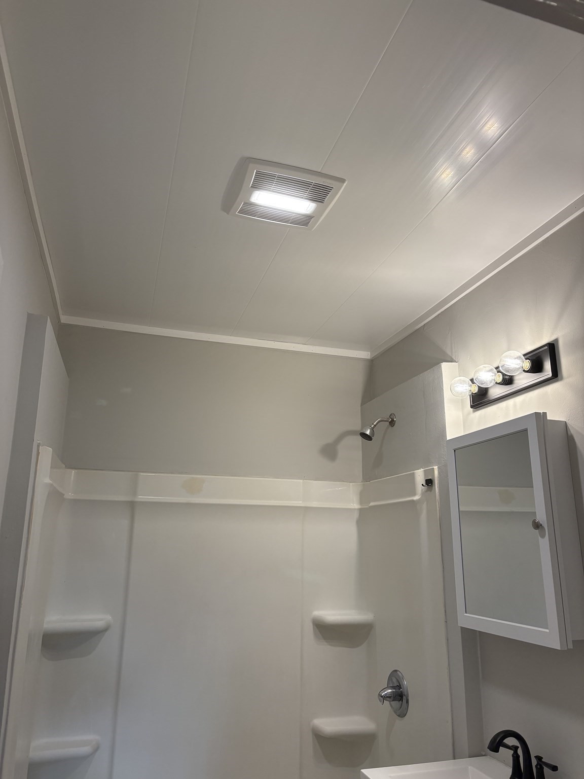 797 Carew St, Springfield, MA 01104 - Image 25