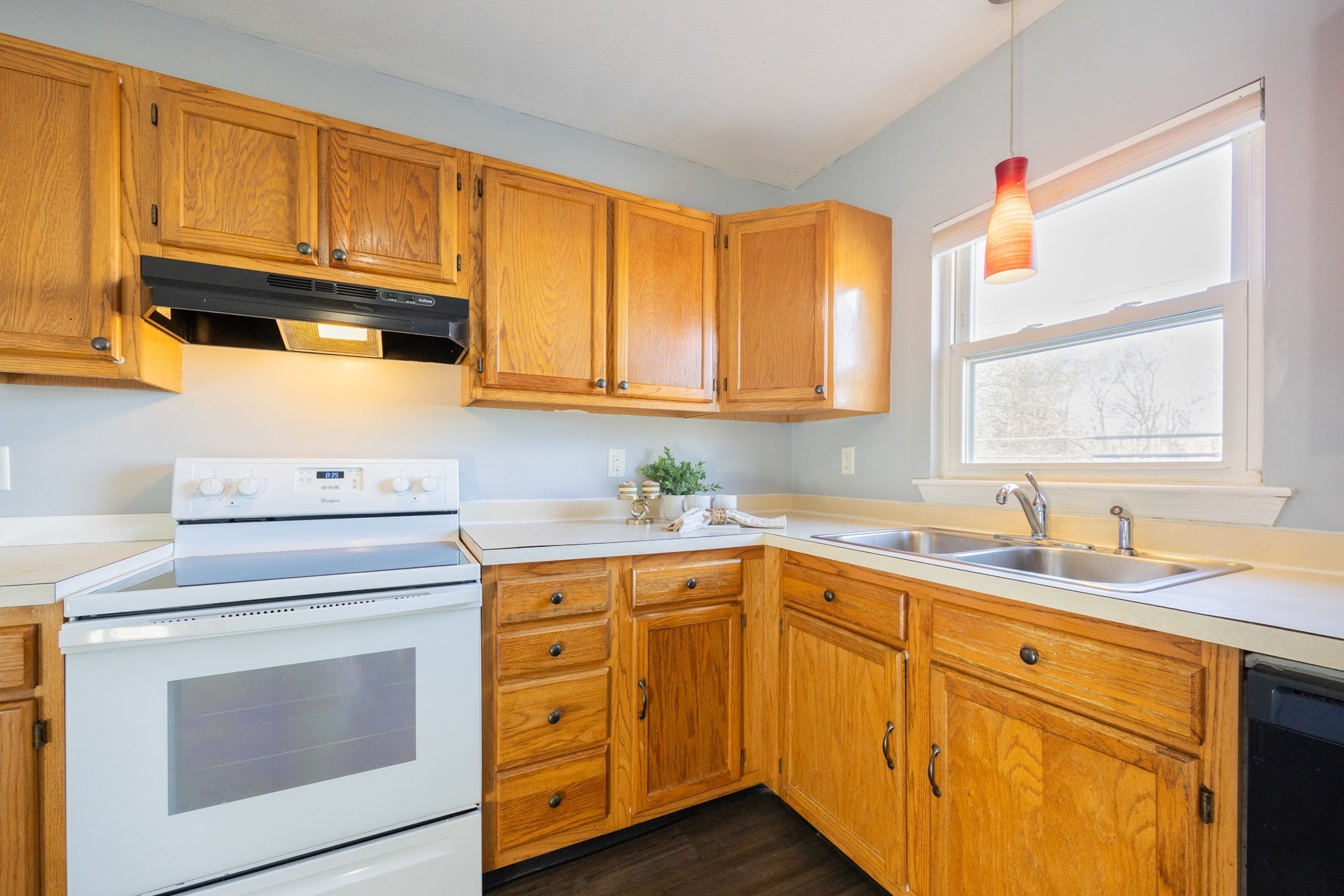 35 Hazel St Unit B, Attleboro, MA 02703 - Image 3