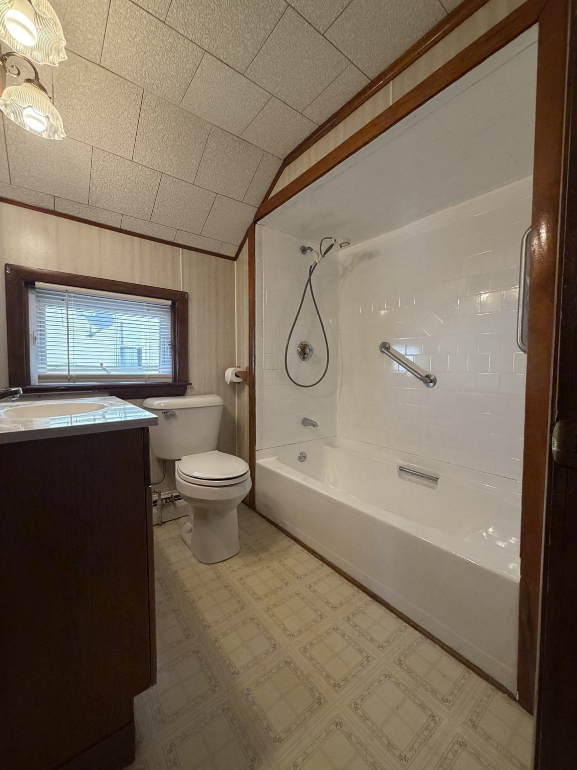 68 Cross St, Fall River, MA 02723 - Image 12