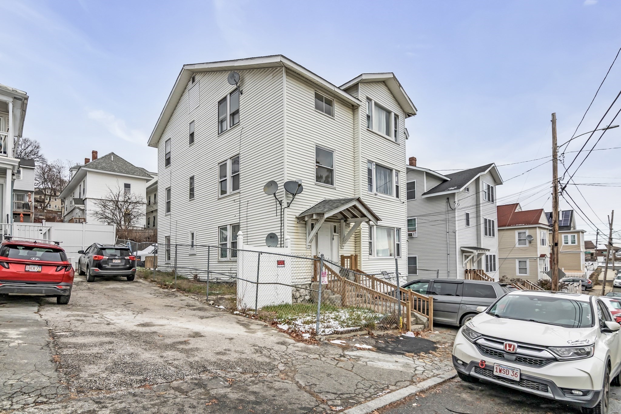 19 Oregon Ave, Lawrence, MA 01841 - Image 3