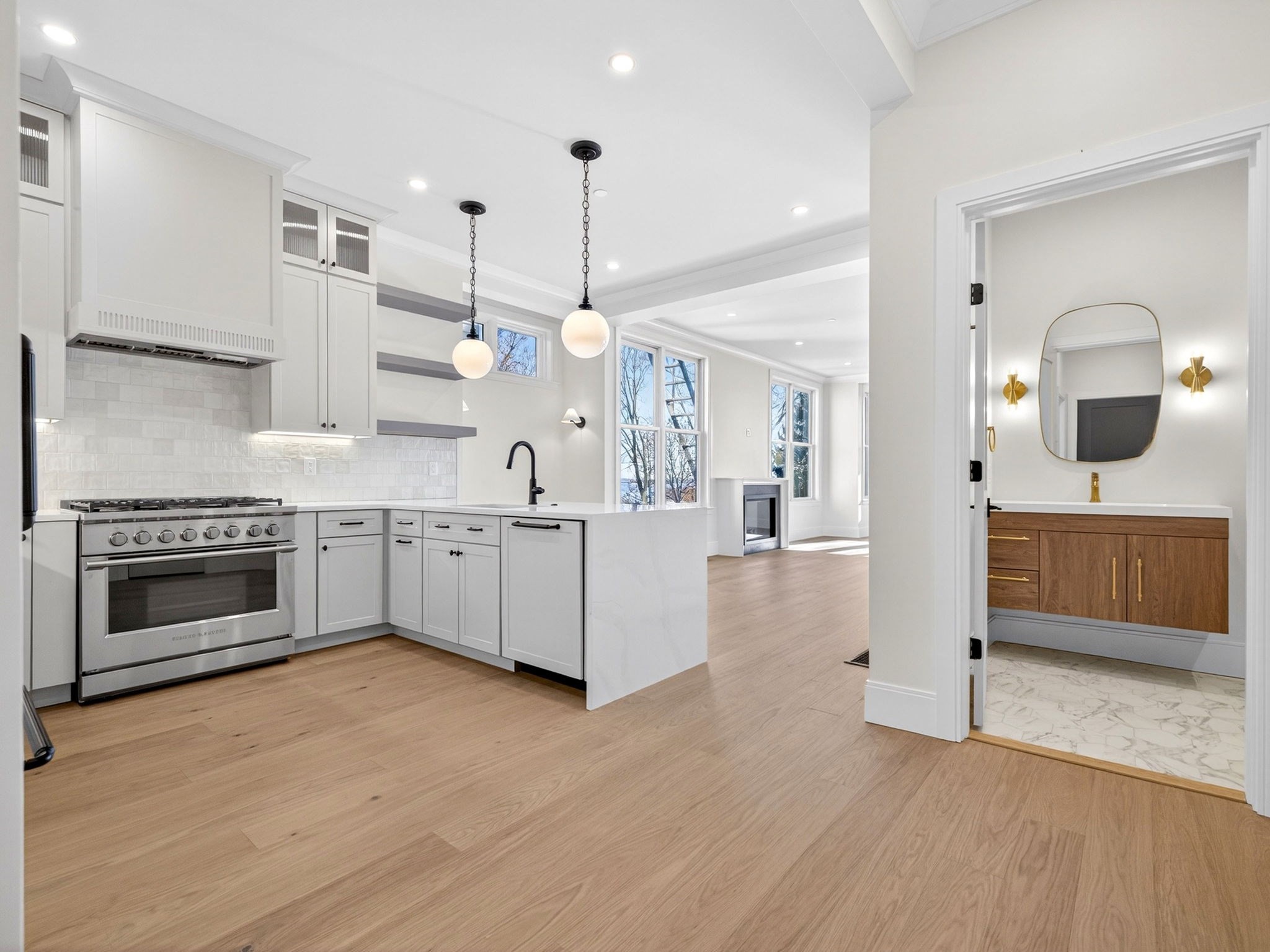 427 E 6th St Unit 1, South Boston, Boston, MA 02127