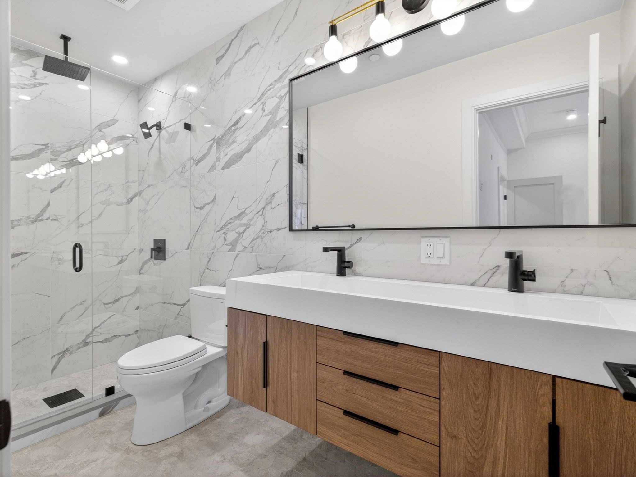 427 E 6th St Unit 1, South Boston, Boston, MA 02127 - Image 16