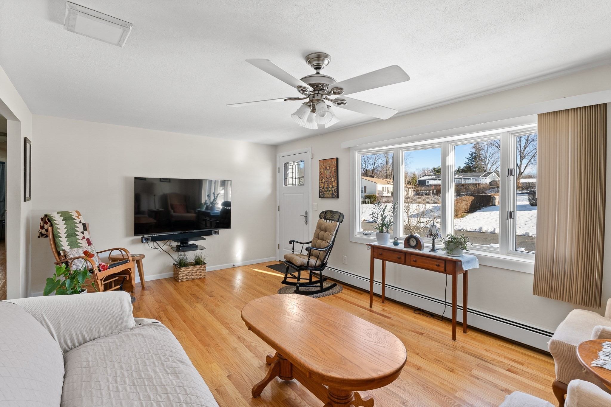 91 Knollwood Cir, Holyoke, MA 01040 - Image 12