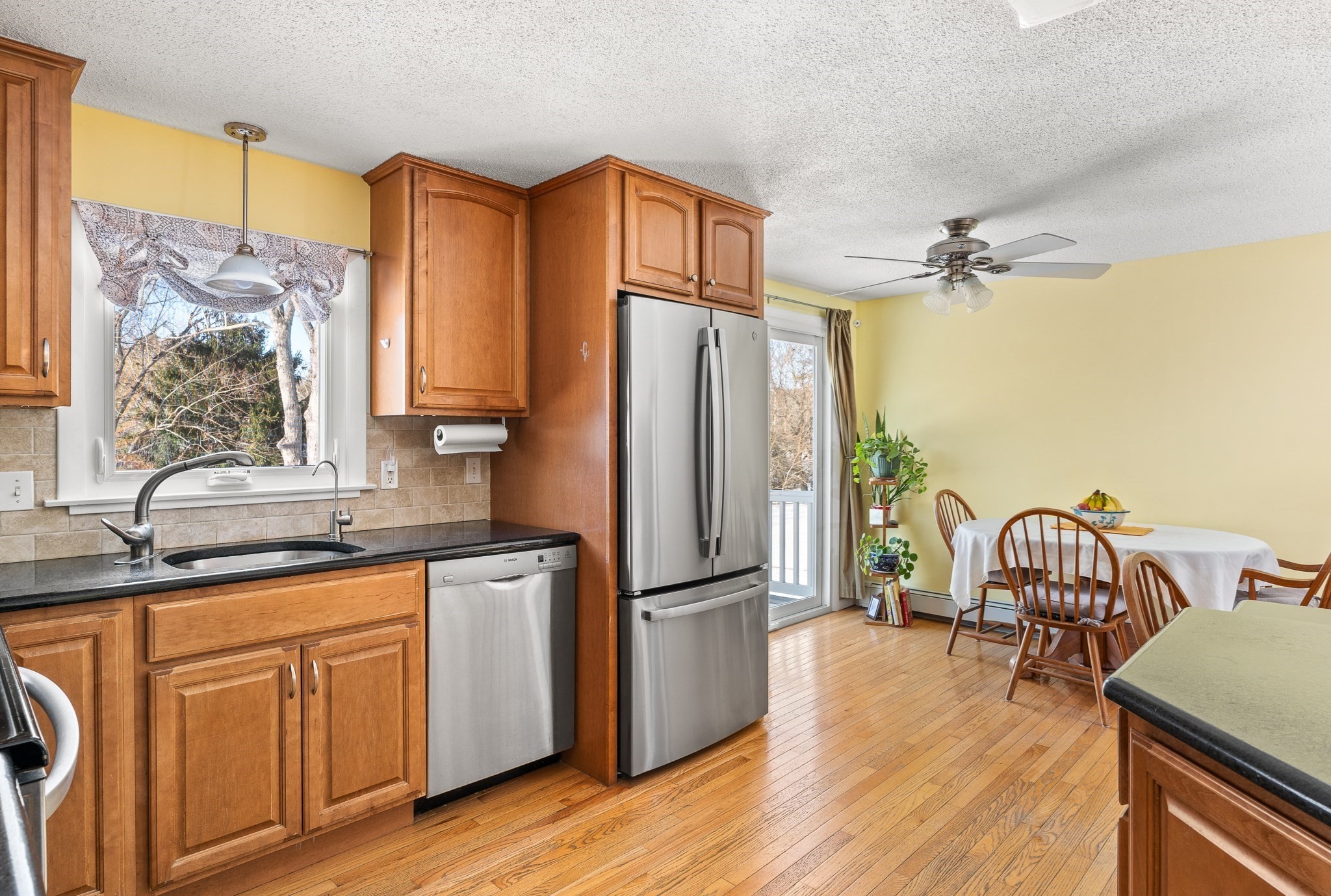 91 Knollwood Cir, Holyoke, MA 01040 - Image 20