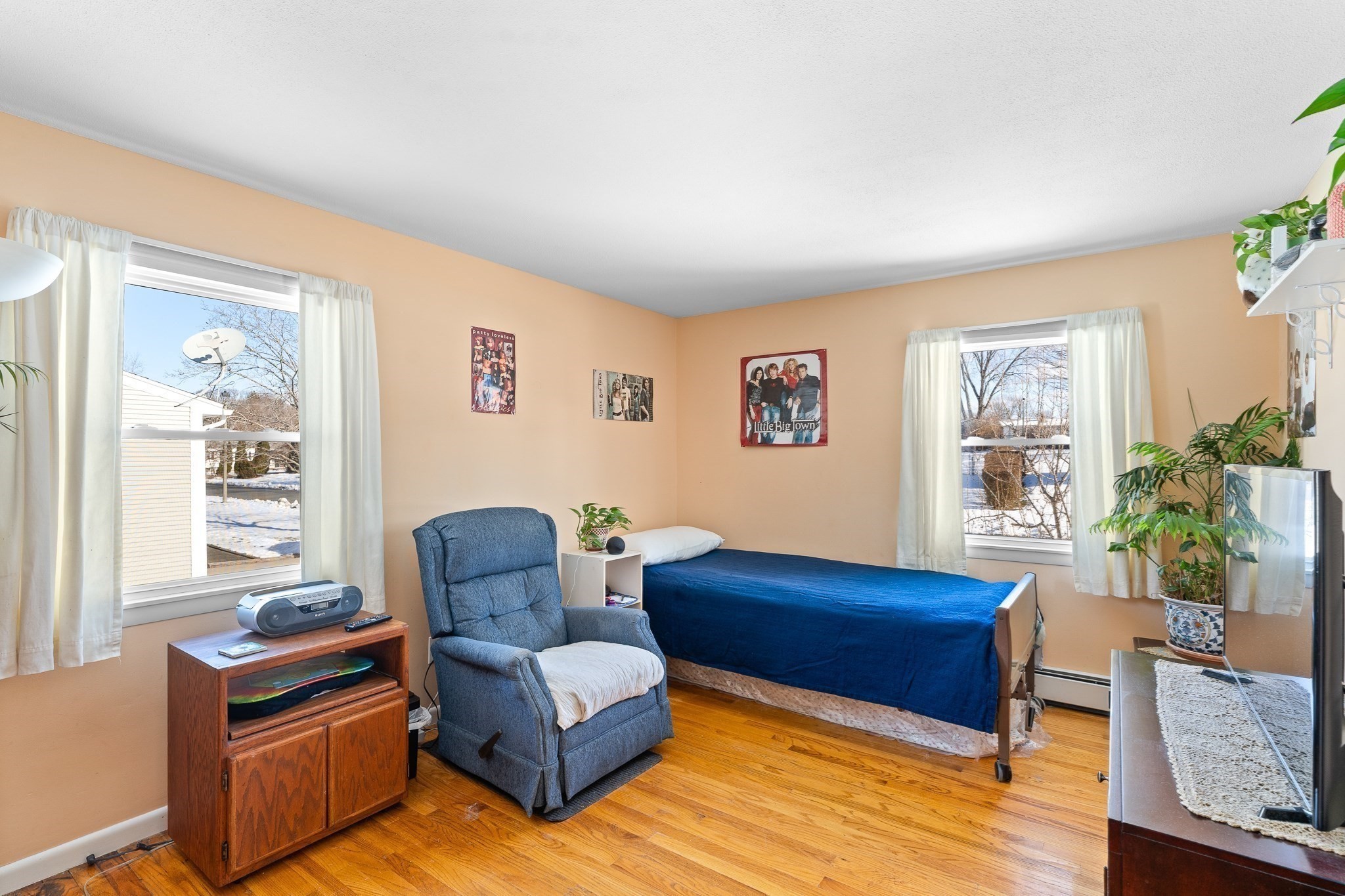 91 Knollwood Cir, Holyoke, MA 01040 - Image 29